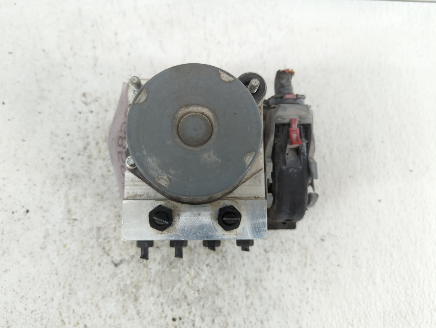 2013 Hyundai Sonata Throttle Body P/N:58920-30500 Fits OEM Used Auto Parts - Oemusedautoparts1.com