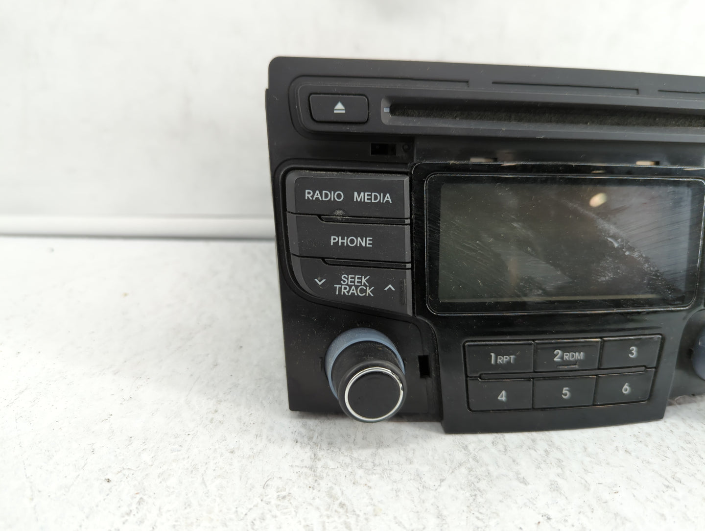 2013-2014 Hyundai Sonata Am Fm Cd Player Radio Receiver - Oemusedautoparts1.com