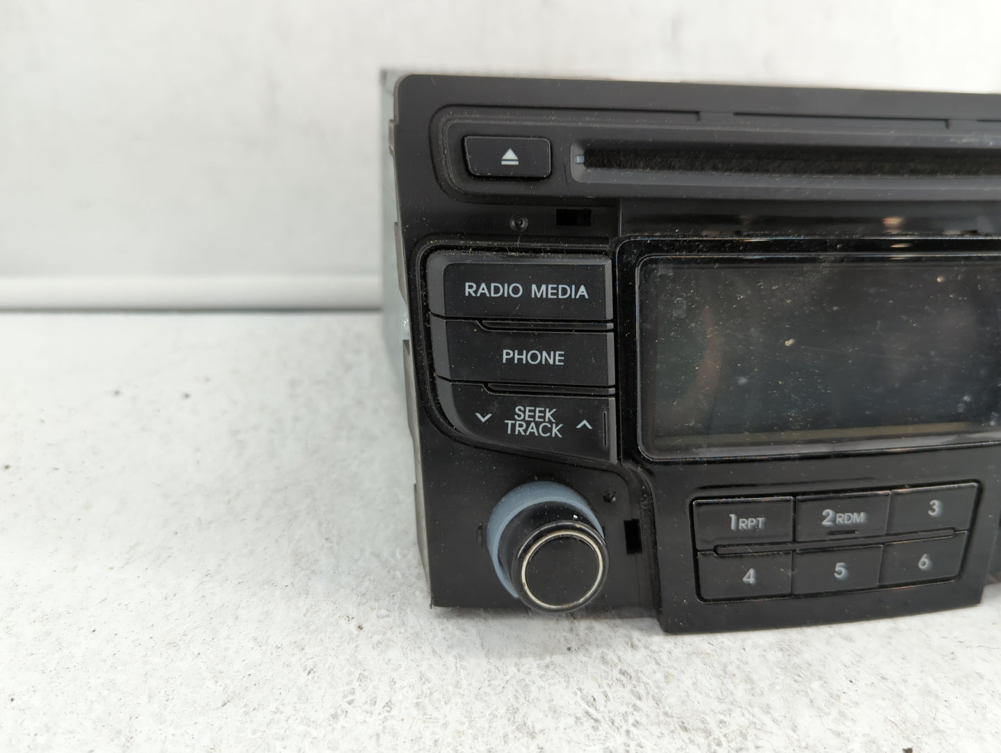 2012-2014 Hyundai Sonata Am Fm Cd Player Radio Receiver - Oemusedautoparts1.com
