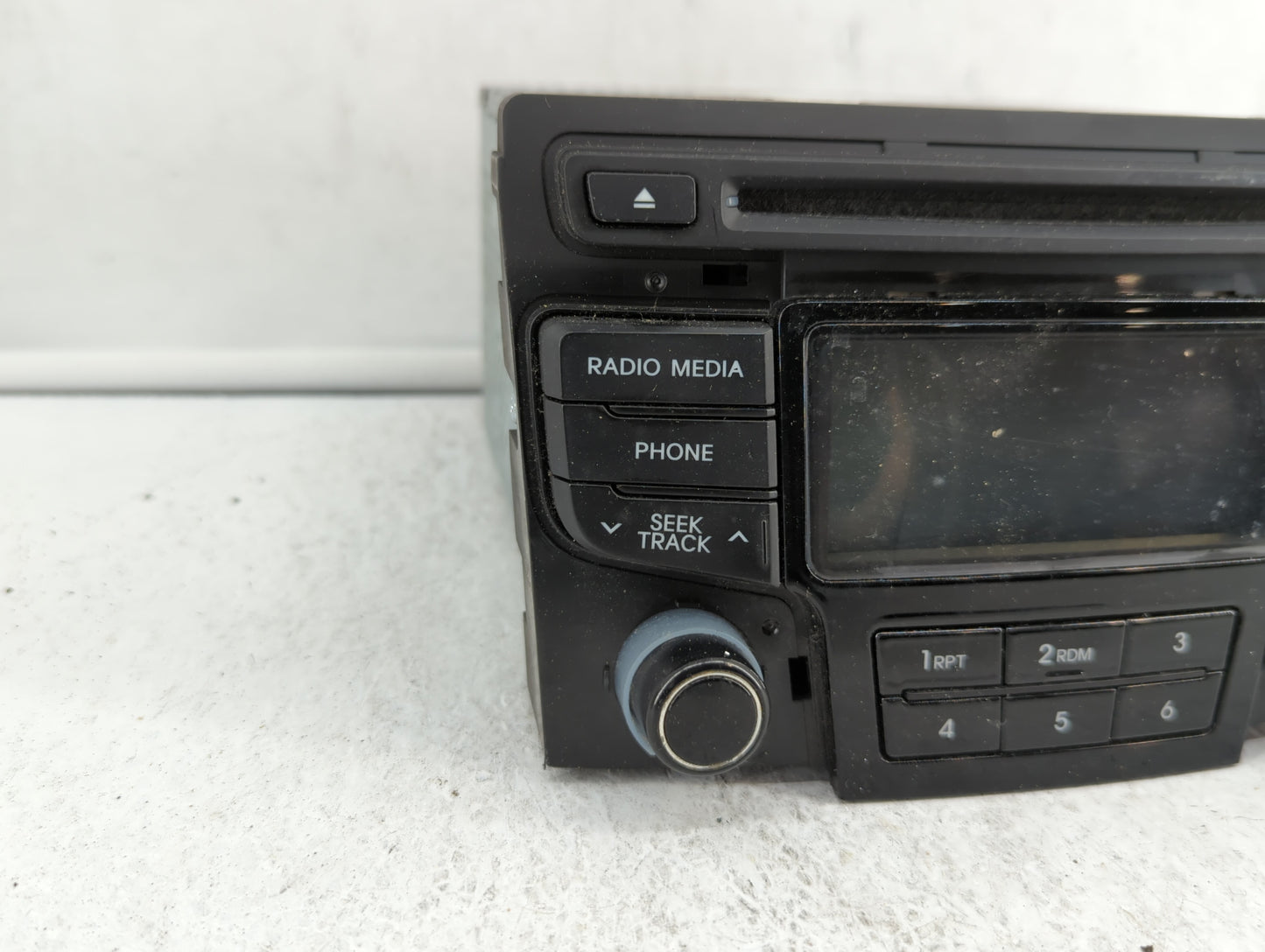 2012-2014 Hyundai Sonata Am Fm Cd Player Radio Receiver - Oemusedautoparts1.com