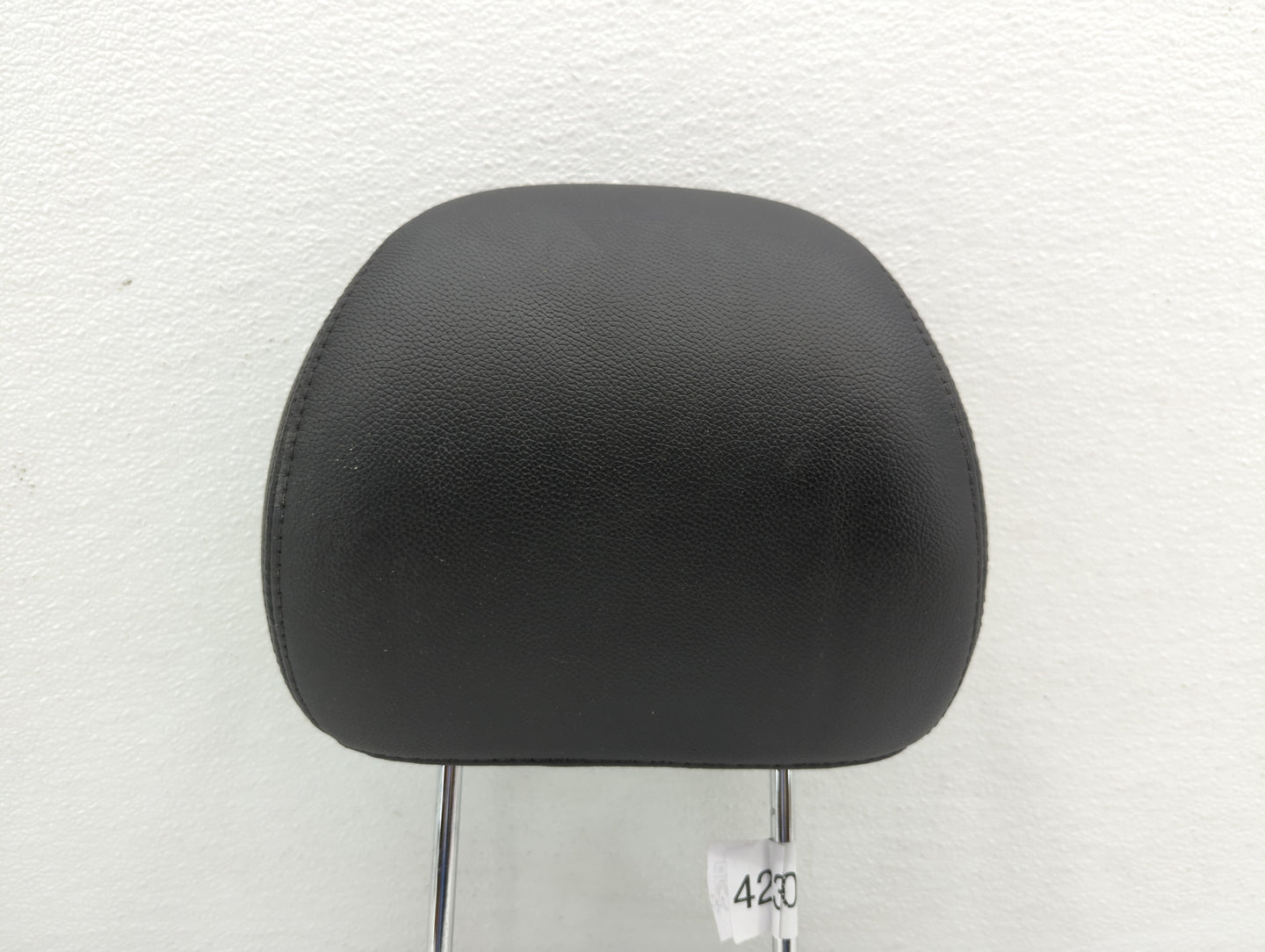 2013-2015 Hyundai Sonata Headrest Head Rest Front Driver Passenger Seat - Oemusedautoparts1.com