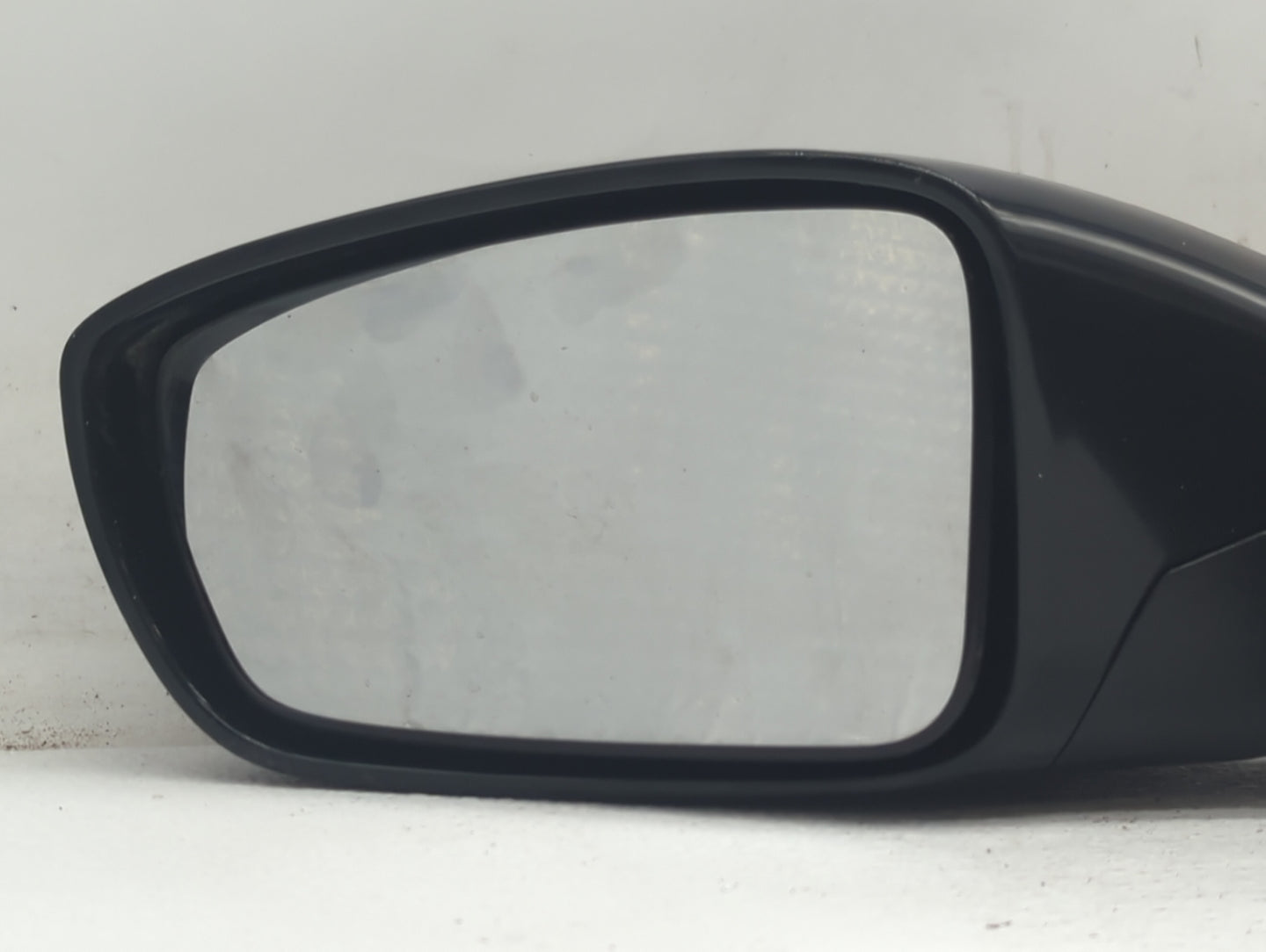 2011-2014 Hyundai Sonata Driver Side View Mirror - Left Door Mirror OEM Used - Oemusedautoparts1.com