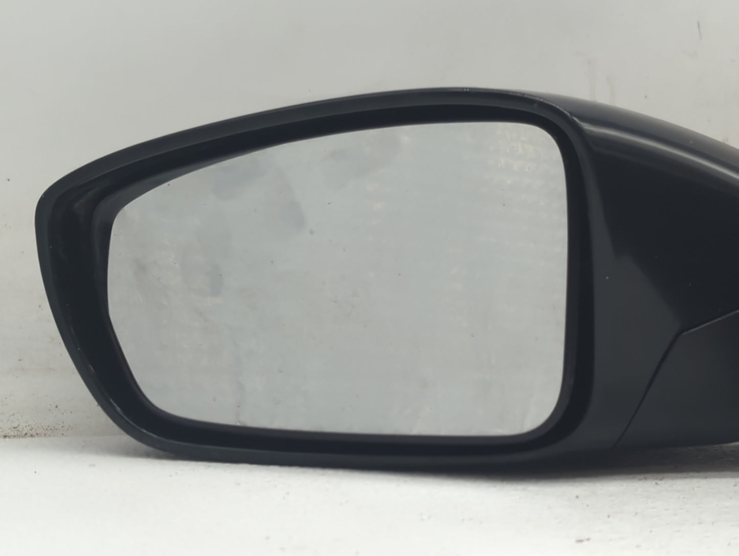 2011-2014 Hyundai Sonata Driver Side View Mirror - Left Door Mirror OEM Used - Oemusedautoparts1.com