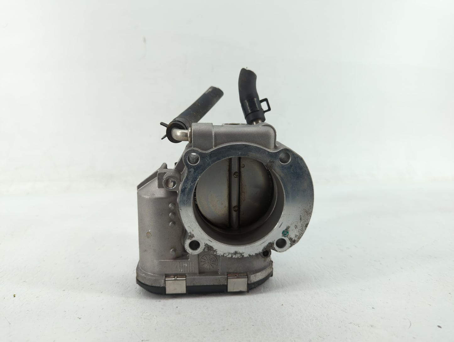 2011-2014 Hyundai Sonata Throttle Body P/N:35100-2G700 Fits Fits 2011 2012 2013 2014 2015 2016 OEM Used Auto Parts - Oemused