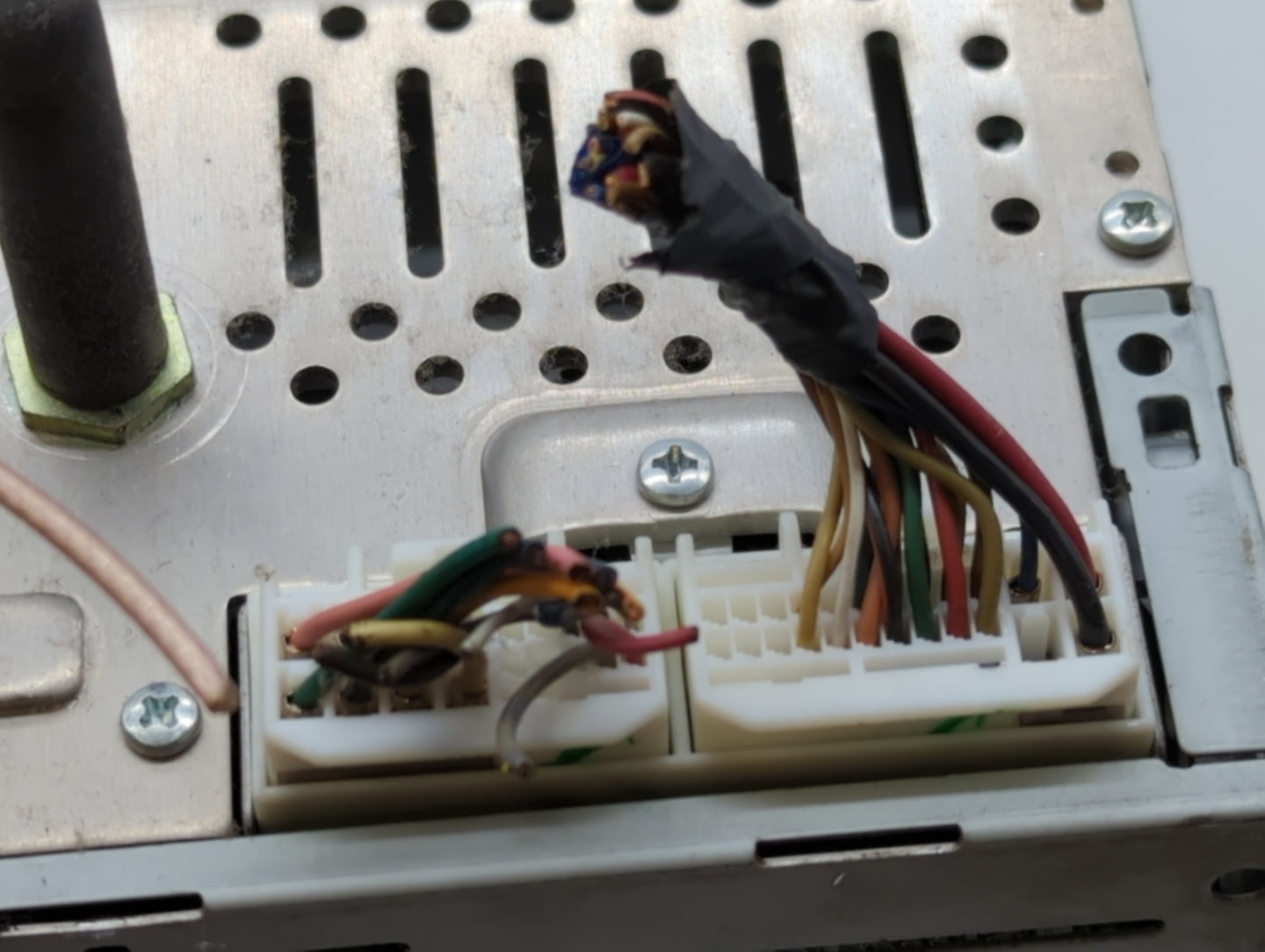 2013-2014 Hyundai Sonata Am Fm Cd Player Radio Receiver - Oemusedautoparts1.com