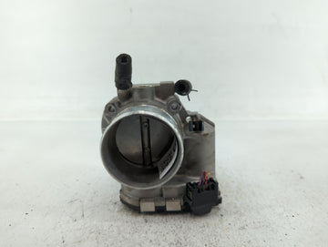 2011-2014 Hyundai Sonata Throttle Body P/N:35100-2G700 Fits Fits 2011 2012 2013 2014 2015 2016 OEM Used Auto Parts - Oemused