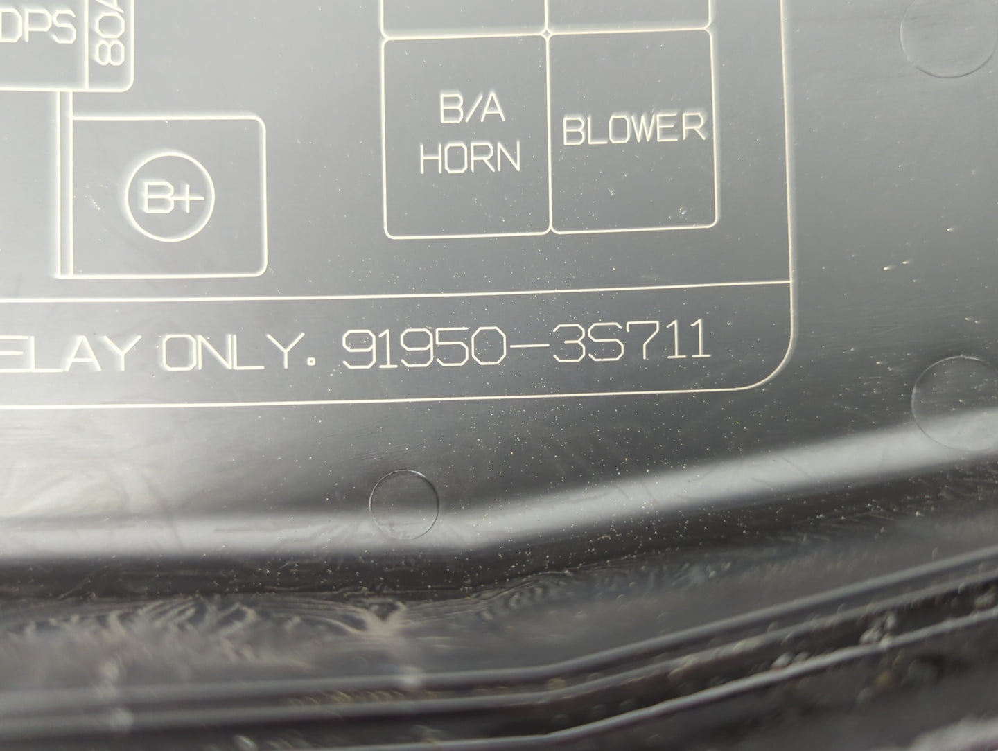 2011-2014 Hyundai Sonata Fusebox Fuse Box Panel Relay Module P/N:91200-3Q101 91750-3Q070 Fits Fits 2011 2012 2013 2014 OEM U