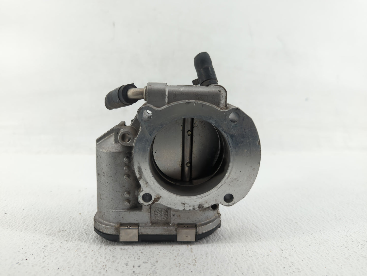 2011-2015 Hyundai Sonata Throttle Body P/N:35100-2G700 35100-2G800 Fits Fits 2011 2012 2013 2014 2015 2016 OEM Used Auto Par