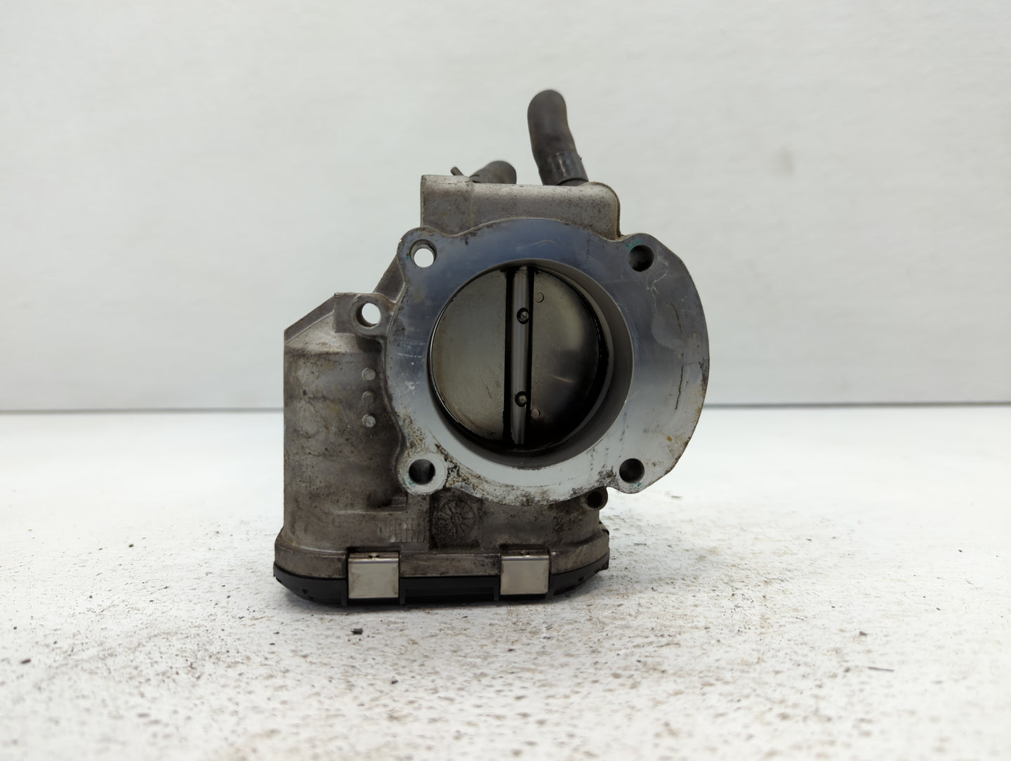 2011-2014 Hyundai Sonata Throttle Body P/N:22030-0T080 35100-2G710 Fits Fits 2011 2012 2013 2014 2015 2016 OEM Used Auto Par