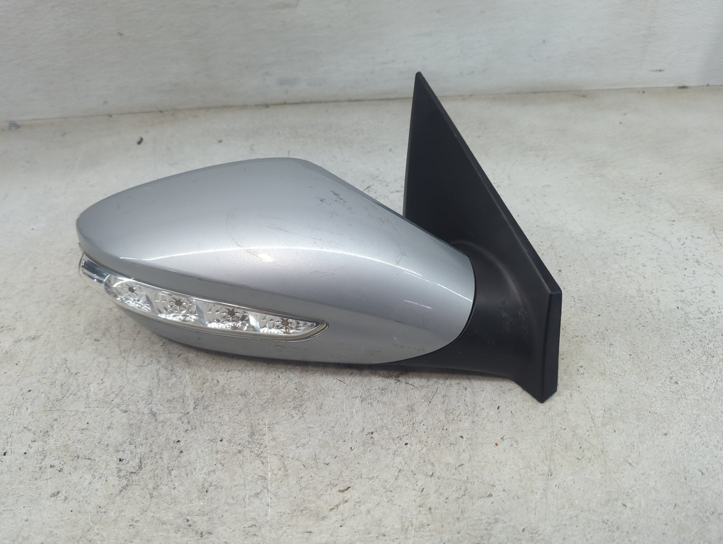 2011-2014 Hyundai Sonata Passenger Side View Mirror - Right Door Mirror OEM Used - Oemusedautoparts1.com