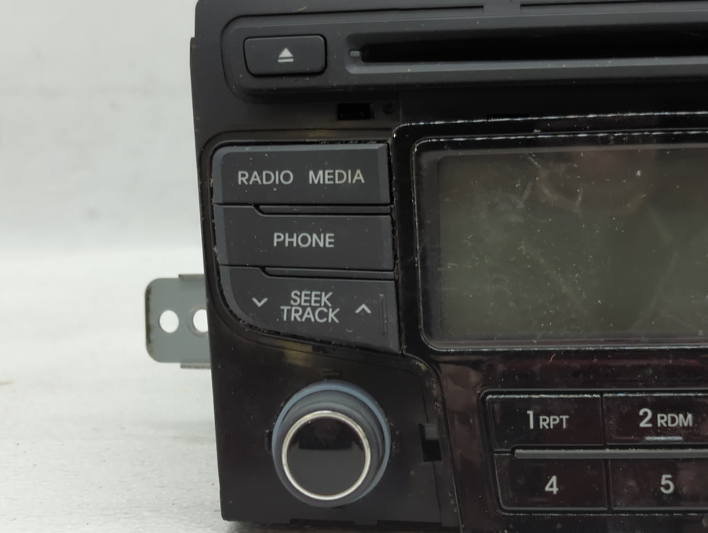2012-2014 Hyundai Sonata Am Fm Cd Player Radio Receiver - Oemusedautoparts1.com