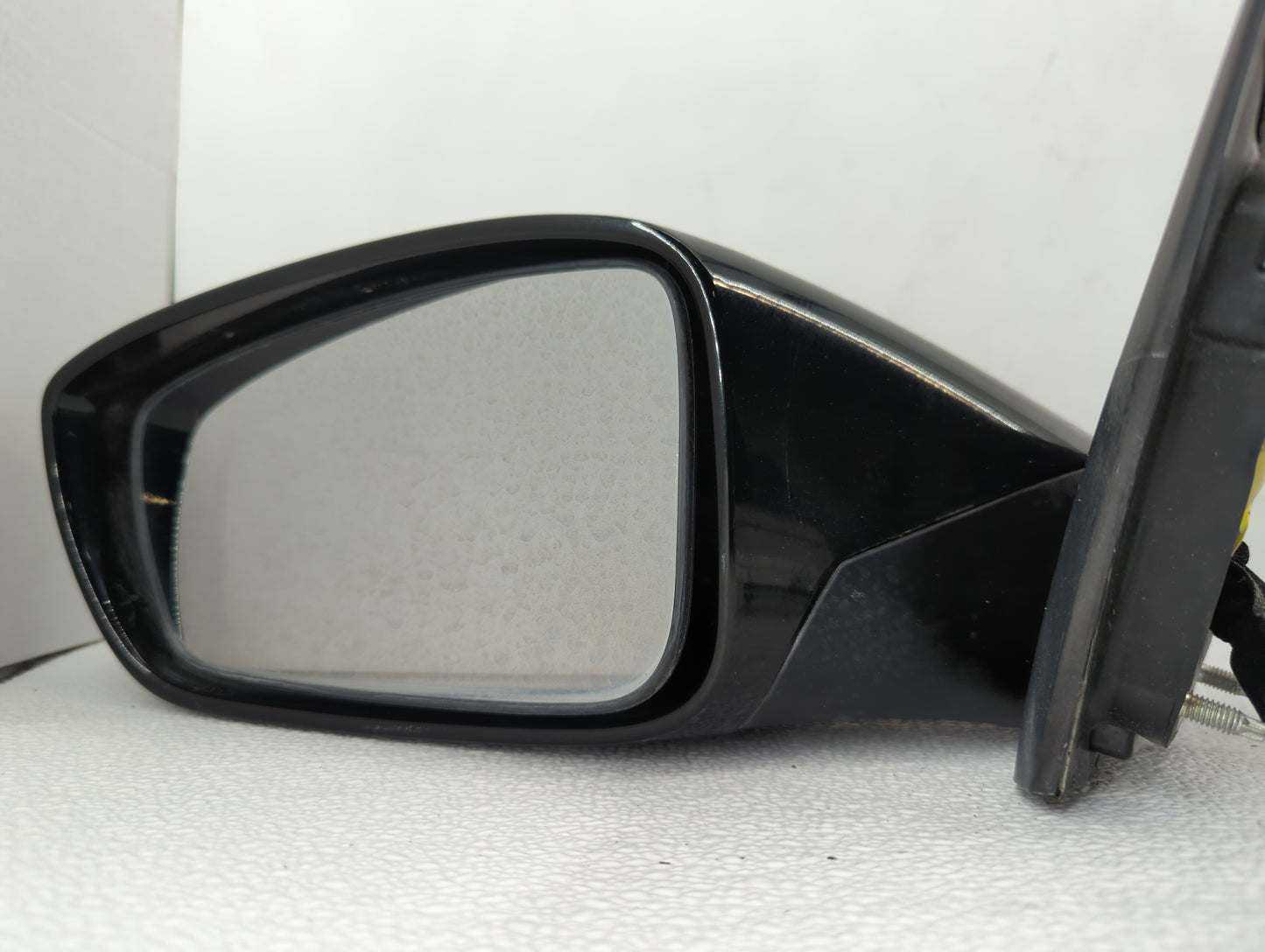 2011-2014 Hyundai Sonata Driver Side View Mirror - Left Door Mirror OEM Used - Oemusedautoparts1.com