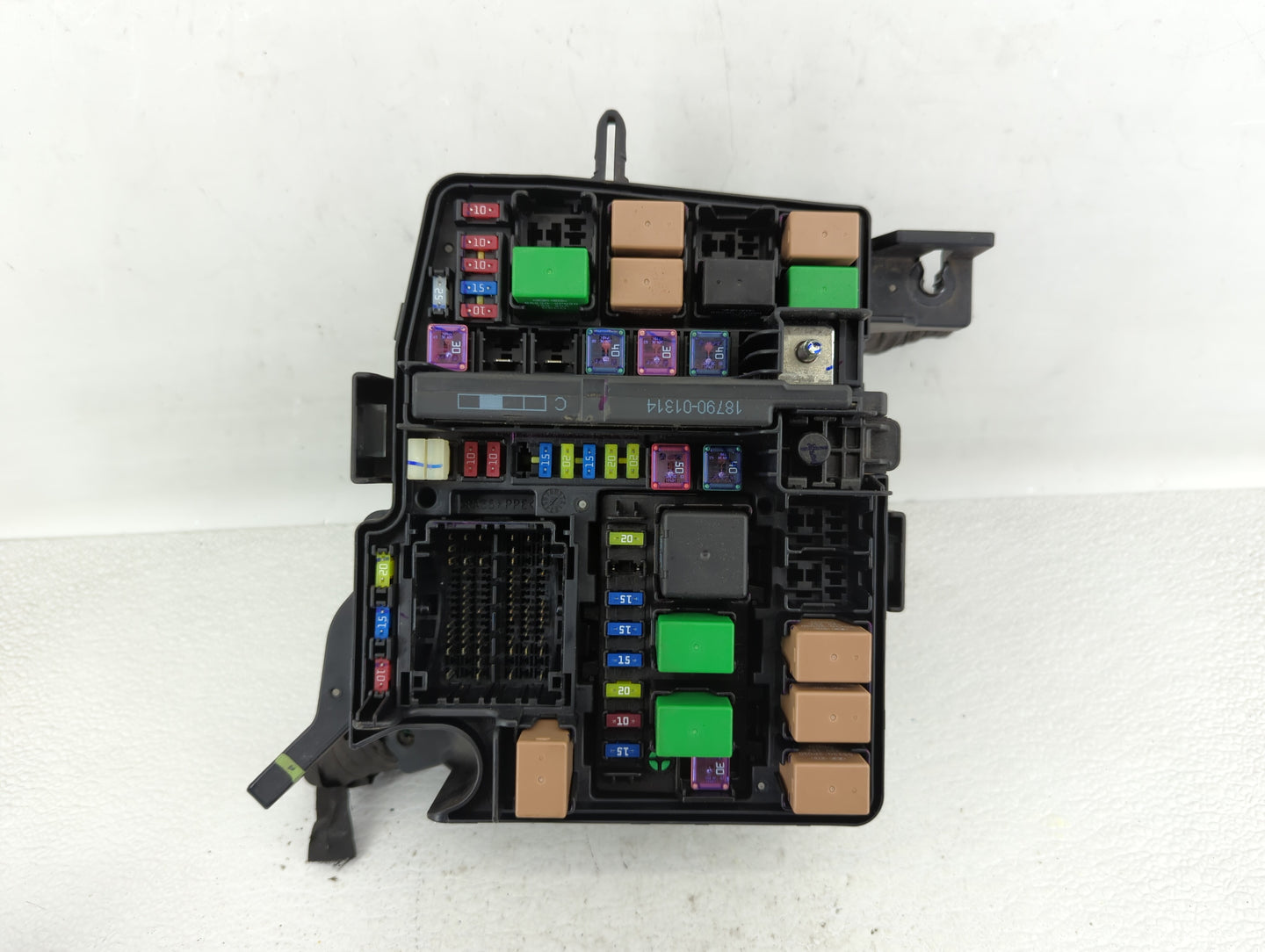 2013 Hyundai Sonata Fusebox Fuse Box Panel Relay Module P/N:91950-3S740 91950-3S062, VS9120030212M0, VSU030Y2120262220284 Fi