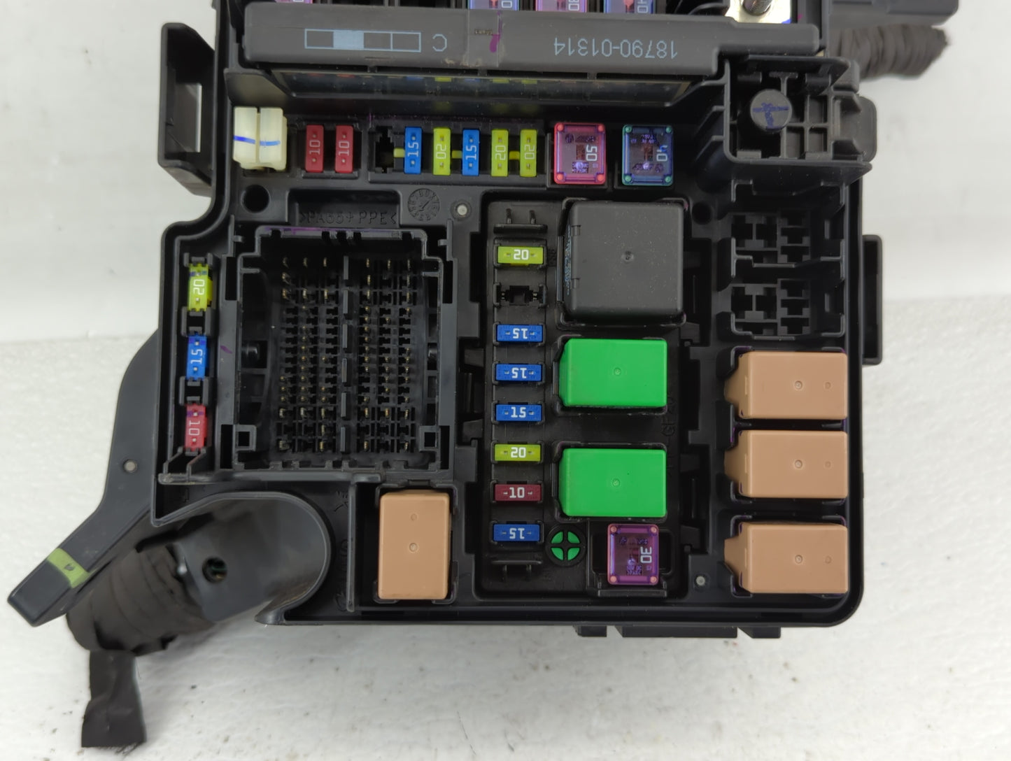 2013 Hyundai Sonata Fusebox Fuse Box Panel Relay Module P/N:91950-3S740 91950-3S062, VS9120030212M0, VSU030Y2120262220284 Fi