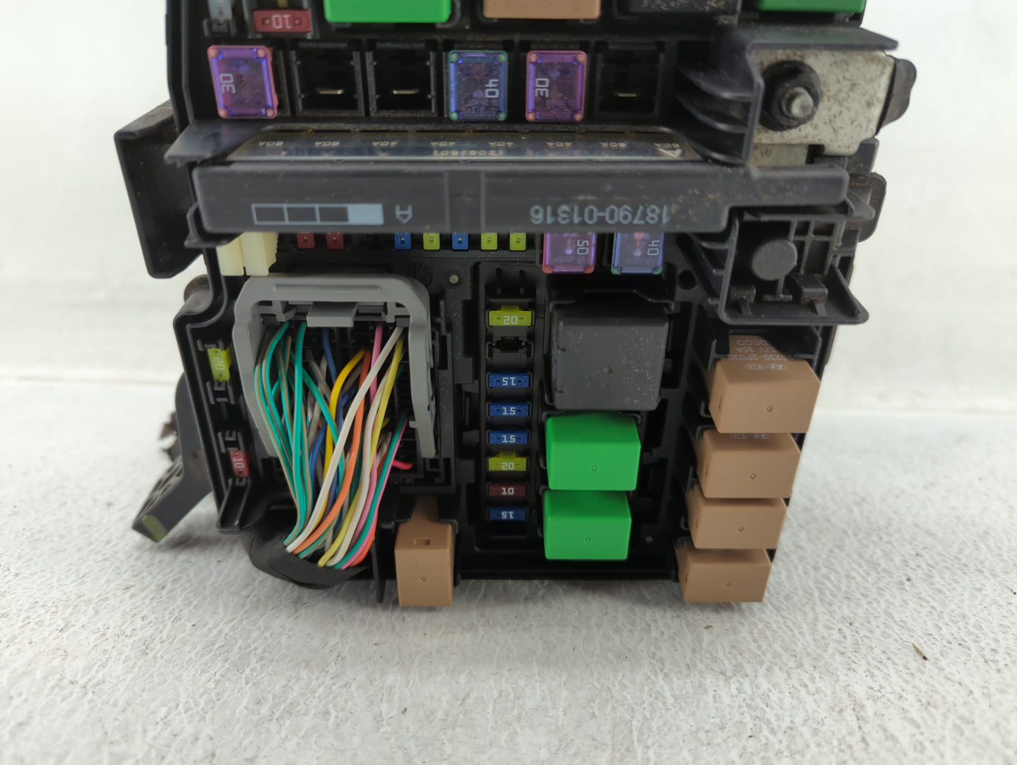 2011-2014 Hyundai Sonata Fusebox Fuse Box Panel Relay Module P/N:91950-3S711 91200-3Q203 Fits Fits 2011 2012 2013 2014 OEM U