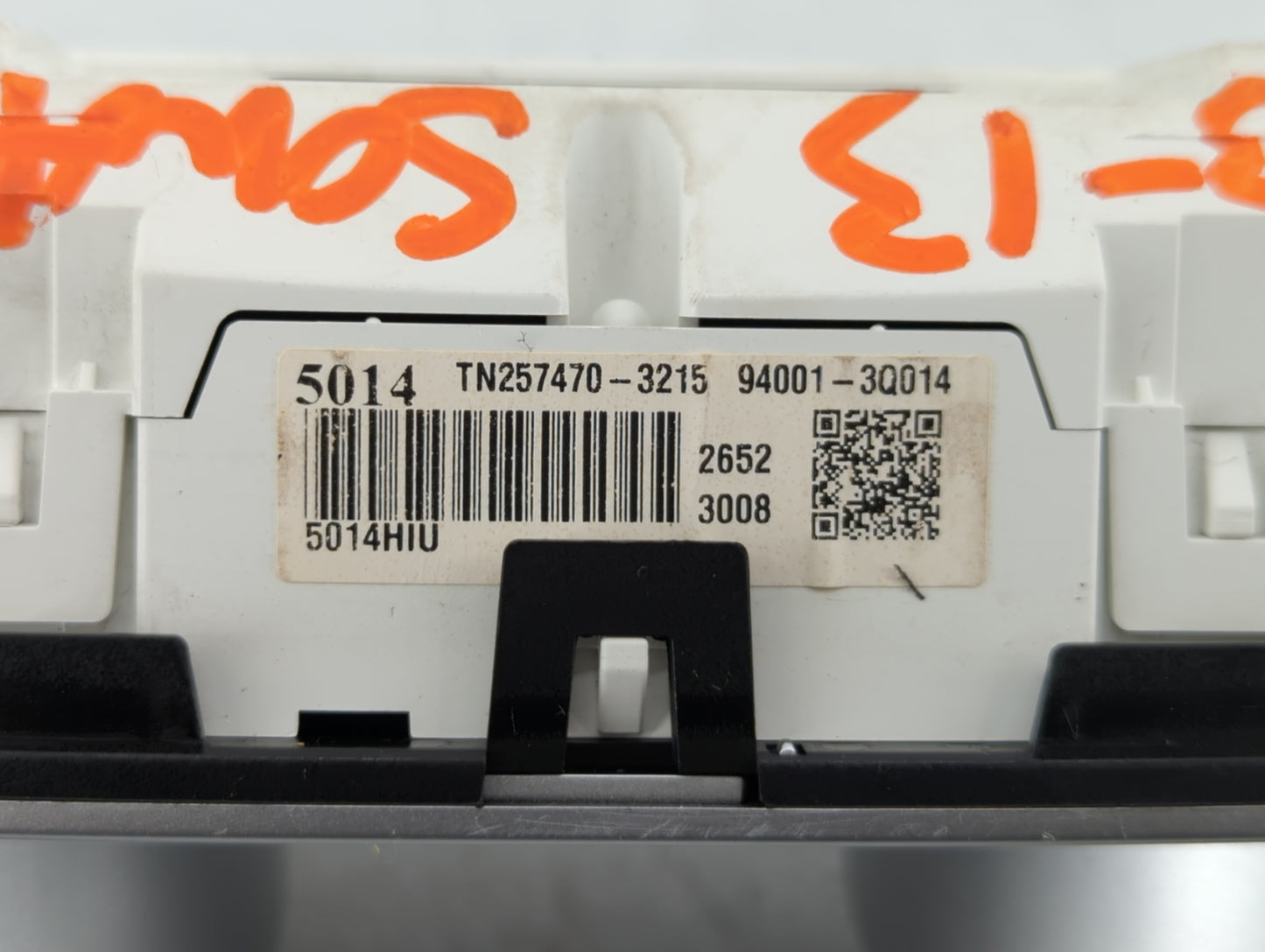 2011-2014 Hyundai Sonata Instrument Cluster Speedometer Gauges P/N:94001 3Q014 Fits Fits 2011 2012 2013 2014 OEM Used Auto P