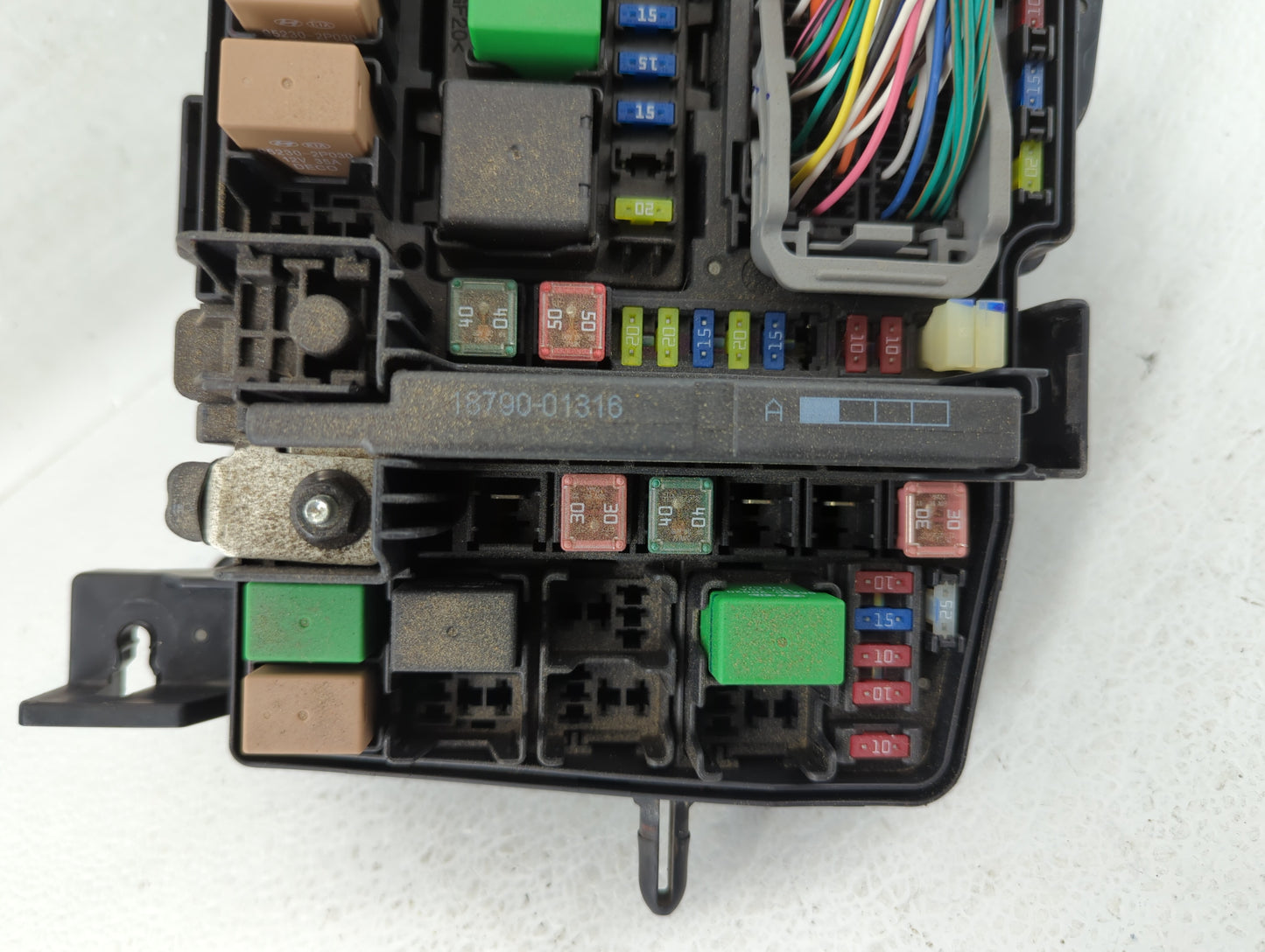 2011-2014 Hyundai Sonata Fusebox Fuse Box Panel Relay Module P/N:91950-3S711 Fits Fits 2011 2012 2013 2014 OEM Used Auto Par