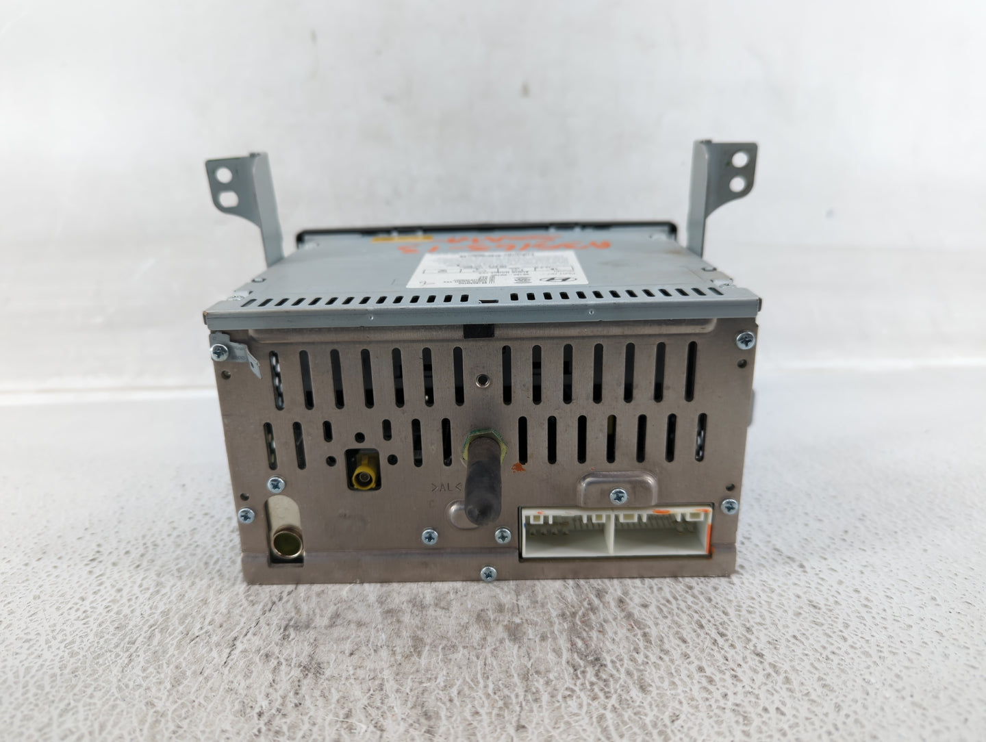 2012-2014 Hyundai Sonata Am Fm Cd Player Radio Receiver - Oemusedautoparts1.com