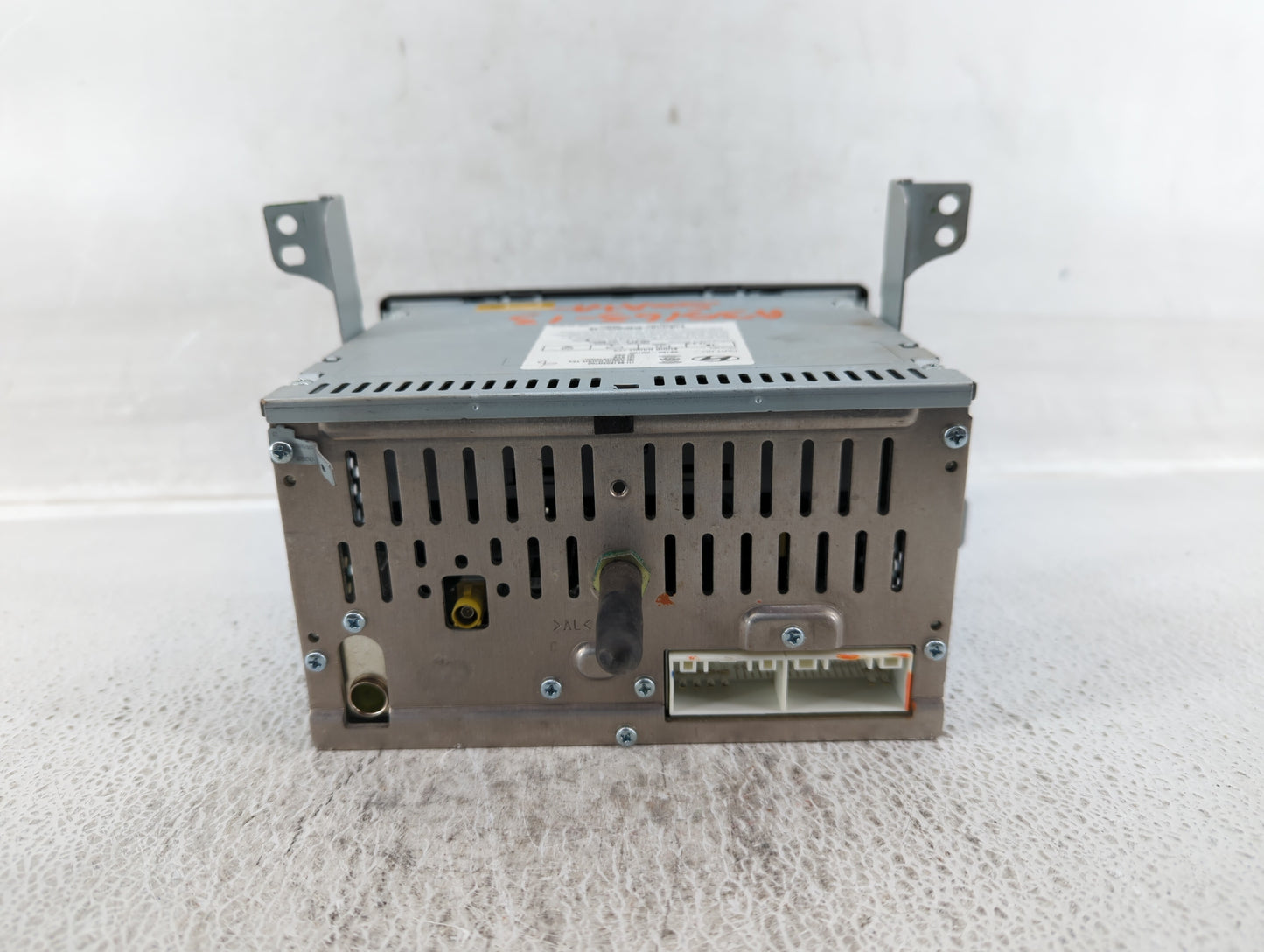 2012-2014 Hyundai Sonata Am Fm Cd Player Radio Receiver - Oemusedautoparts1.com
