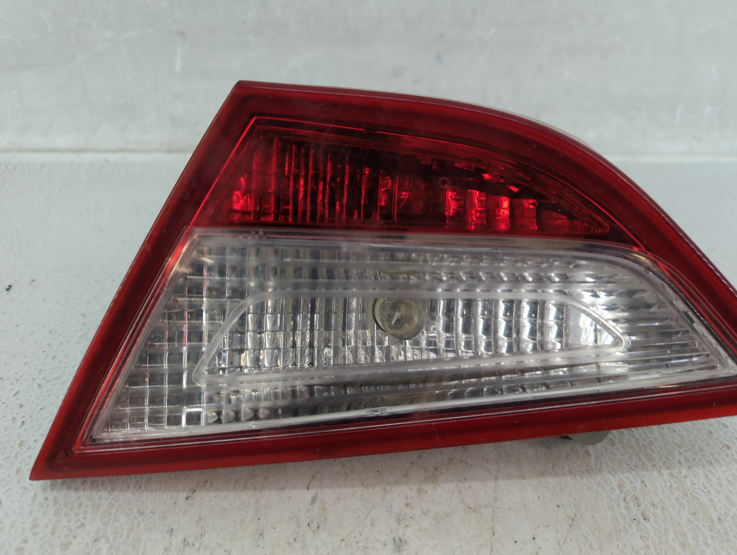 2011-2014 Hyundai Sonata Tail Light Assembly Passenger Right OEM P/N:92404-3Q Fits Fits 2011 2012 2013 2014 OEM Used Auto Pa