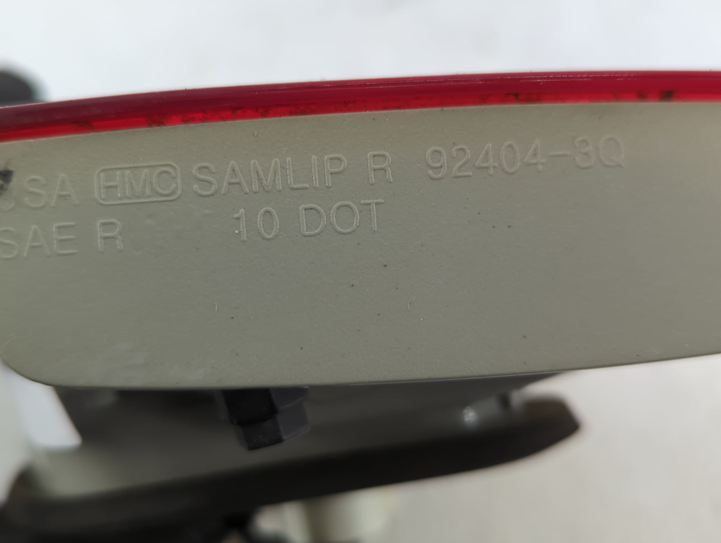 2011-2014 Hyundai Sonata Tail Light Assembly Passenger Right OEM P/N:92404-3Q Fits Fits 2011 2012 2013 2014 OEM Used Auto Pa