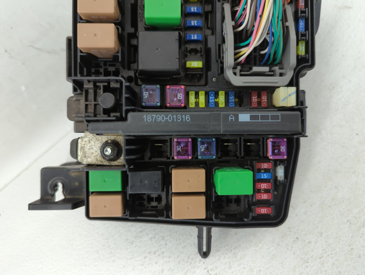 2011-2014 Hyundai Sonata Fusebox Fuse Box Panel Relay Module P/N:91950-3S711 Fits Fits 2011 2012 2013 2014 OEM Used Auto Par