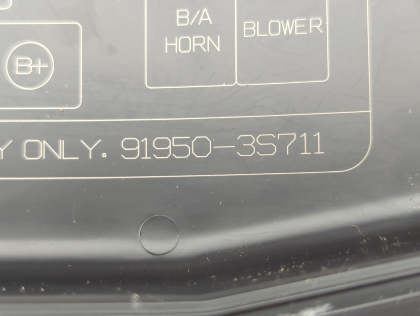 2011-2014 Hyundai Sonata Fusebox Fuse Box Panel Relay Module P/N:91950-3S711 Fits Fits 2011 2012 2013 2014 OEM Used Auto Par