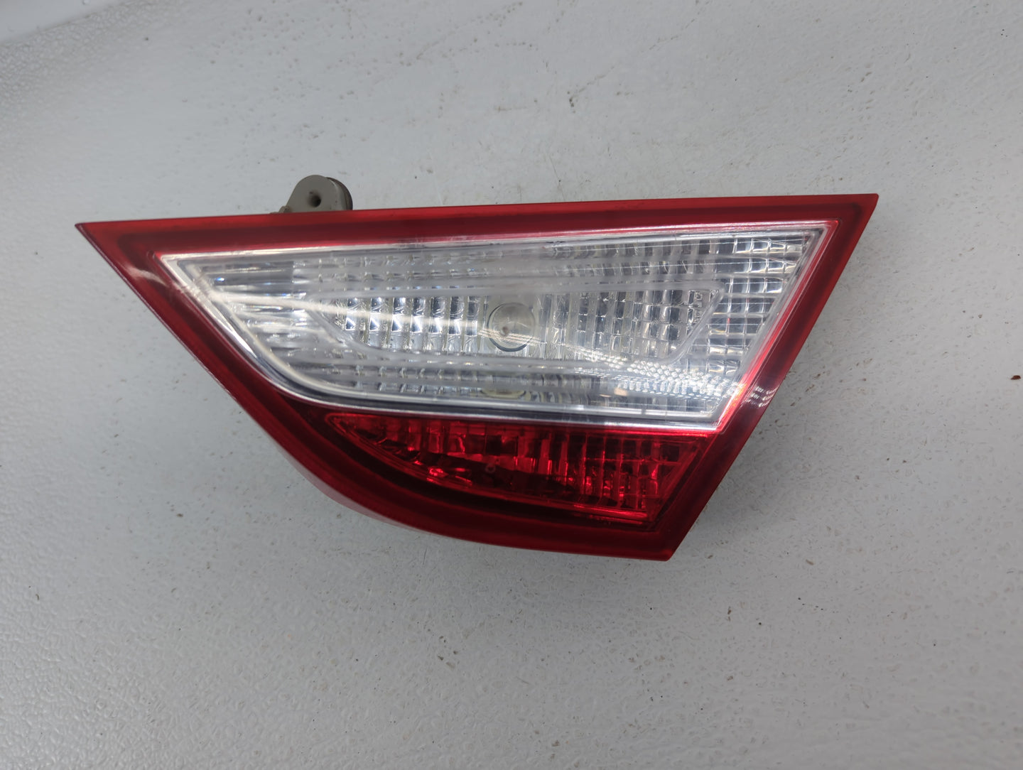 2011-2014 Hyundai Sonata Tail Light Assembly Passenger Right OEM P/N:92404-3Q Fits Fits 2011 2012 2013 2014 OEM Used Auto Pa