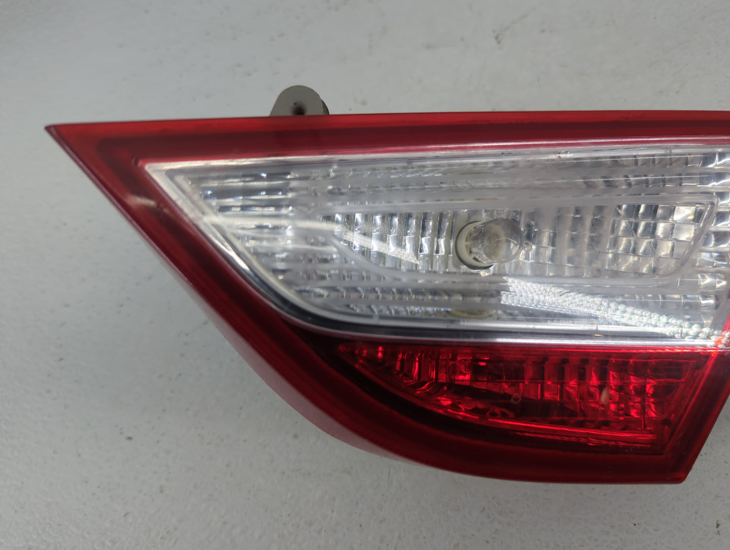 2011-2014 Hyundai Sonata Tail Light Assembly Passenger Right OEM P/N:92404-3Q Fits Fits 2011 2012 2013 2014 OEM Used Auto Pa