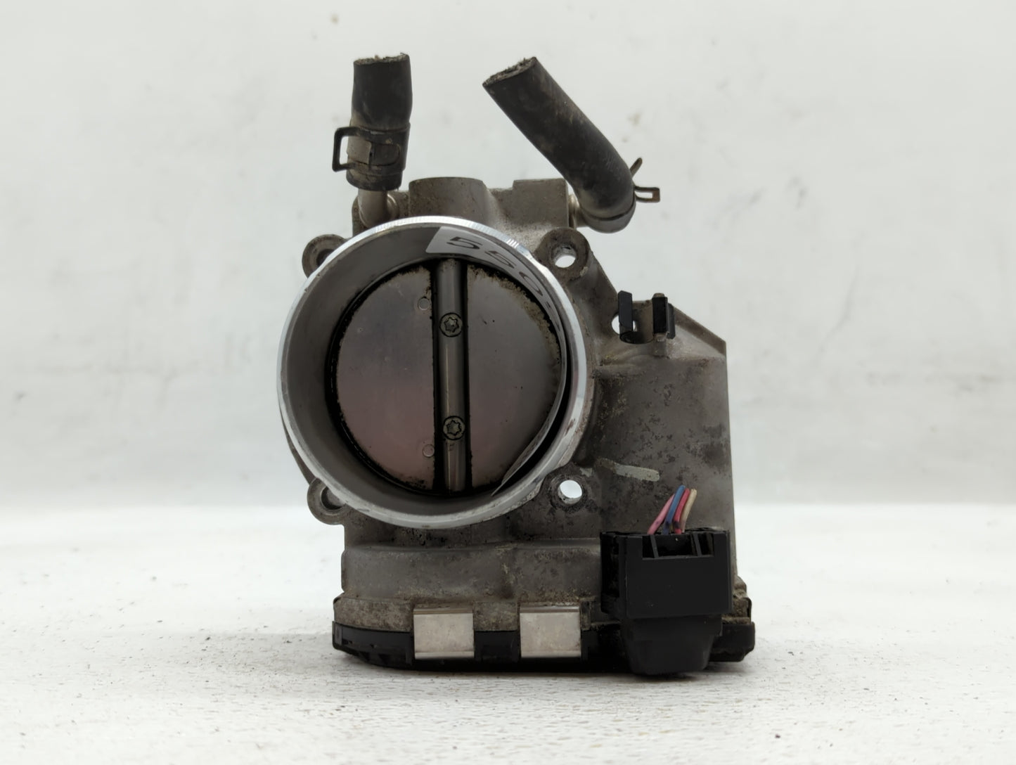 2011-2014 Hyundai Sonata Throttle Body P/N:35100-2G700 Fits Fits 2011 2012 2013 2014 2015 2016 OEM Used Auto Parts - Oemused
