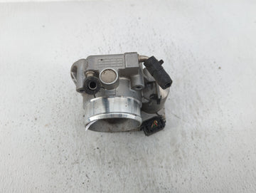 2011-2015 Hyundai Sonata Throttle Body P/N:35100-2G800 Fits Fits 2011 2012 2013 2014 2015 2016 OEM Used Auto Parts