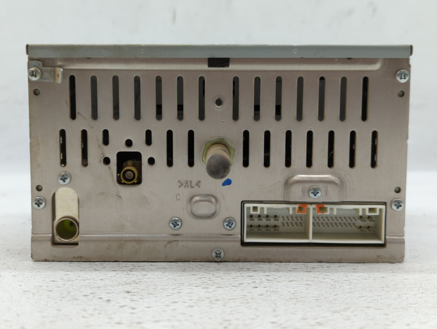 2012-2014 Hyundai Sonata Am Fm Cd Player Radio Receiver - Oemusedautoparts1.com