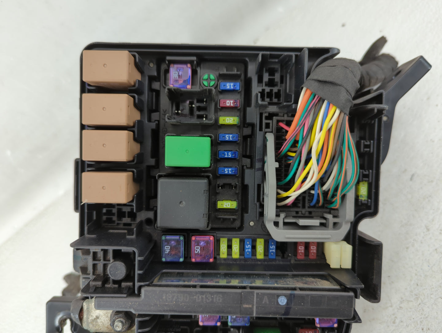 2011-2014 Hyundai Sonata Fusebox Fuse Box Panel Relay Module P/N:91950-3S711 91200-3Q203 Fits Fits 2011 2012 2013 2014 OEM U