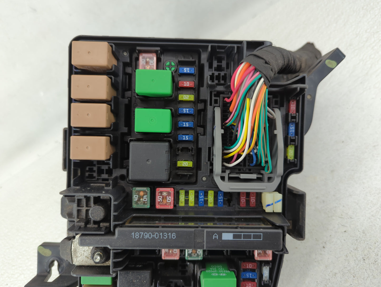 2013-2015 Hyundai Sonata Fusebox Fuse Box Panel Relay Module P/N:91950-3S711 Fits Fits 2013 2014 2015 OEM Used Auto Parts - 