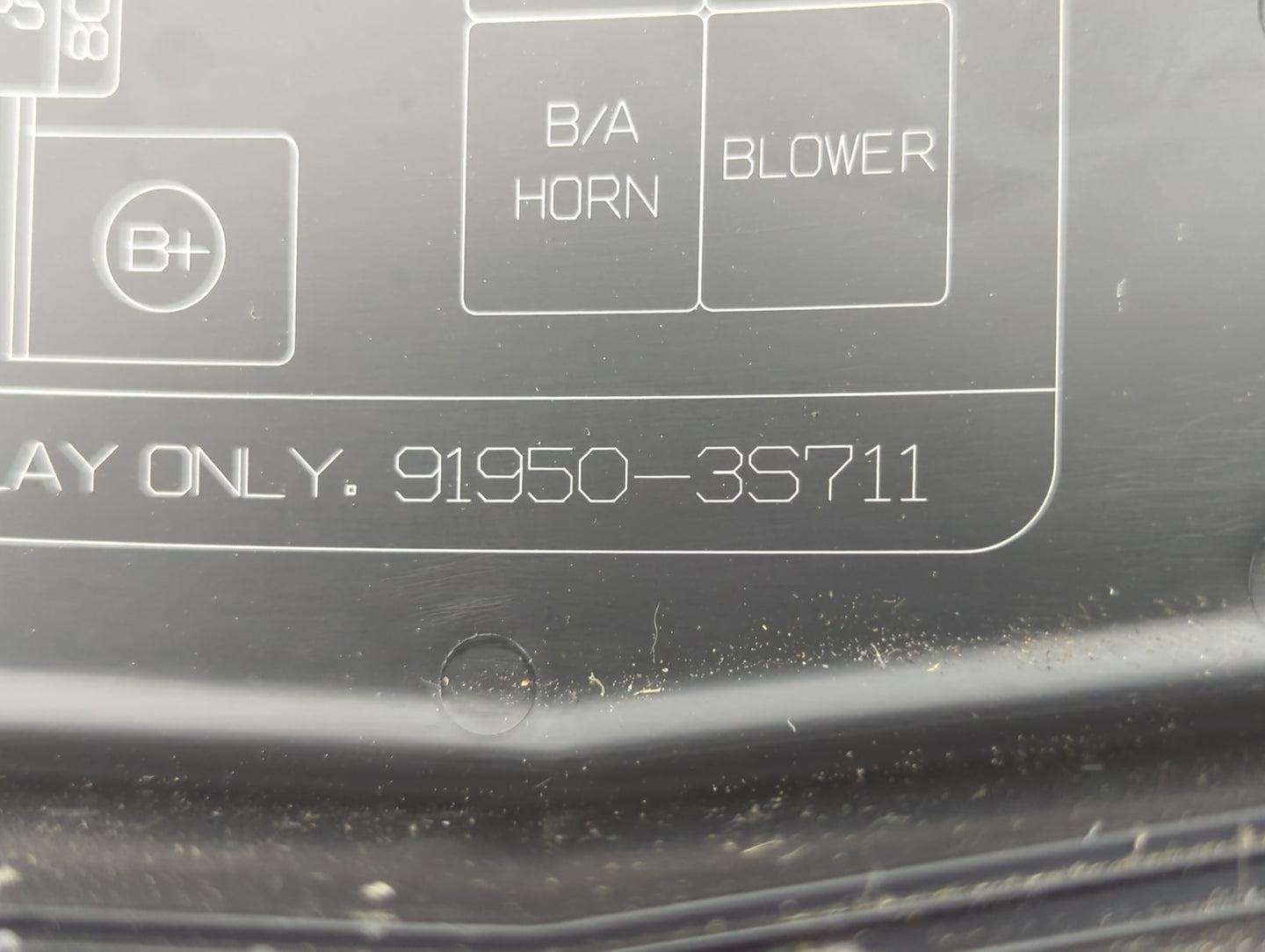 2013-2015 Hyundai Sonata Fusebox Fuse Box Panel Relay Module P/N:91950-3S711 Fits Fits 2013 2014 2015 OEM Used Auto Parts - 