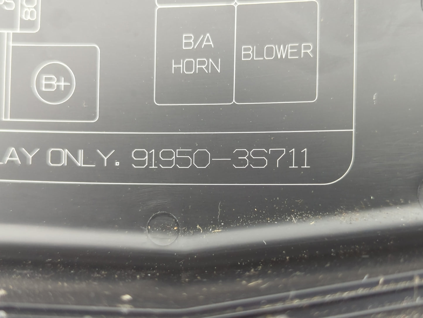 2013-2015 Hyundai Sonata Fusebox Fuse Box Panel Relay Module P/N:91950-3S711 Fits Fits 2013 2014 2015 OEM Used Auto Parts - 