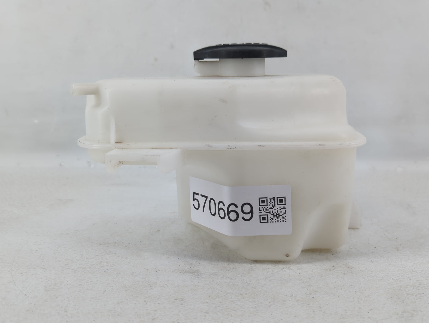 2011-2015 Hyundai Sonata Windshield Washer Fluid Reservoir Bottle Oem - Oemusedautoparts1.com