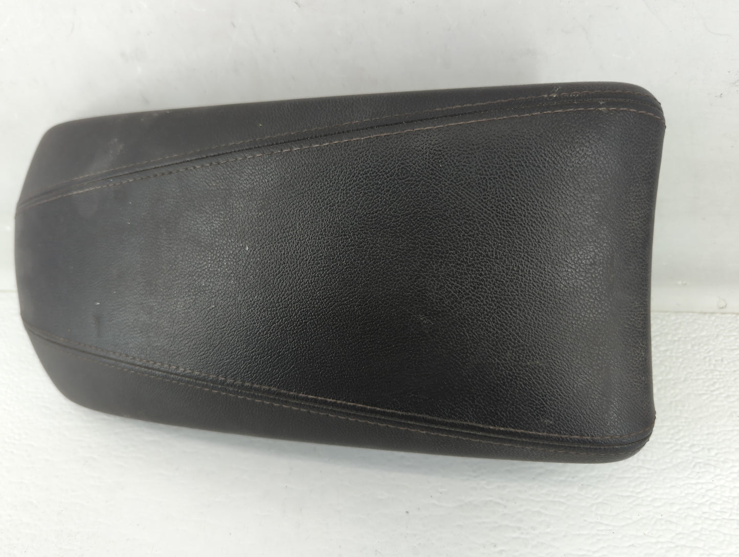 2013 Hyundai Sonata Center Console Armrest Cover Lid Black - Oemusedautoparts1.com