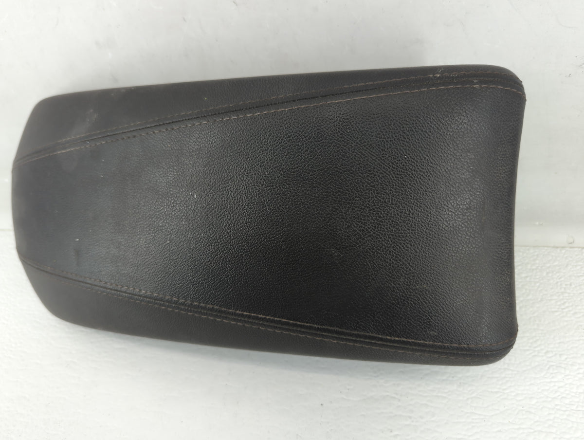 2013 Hyundai Sonata Center Console Armrest Cover Lid Black 573942 - Oemusedautoparts1.com