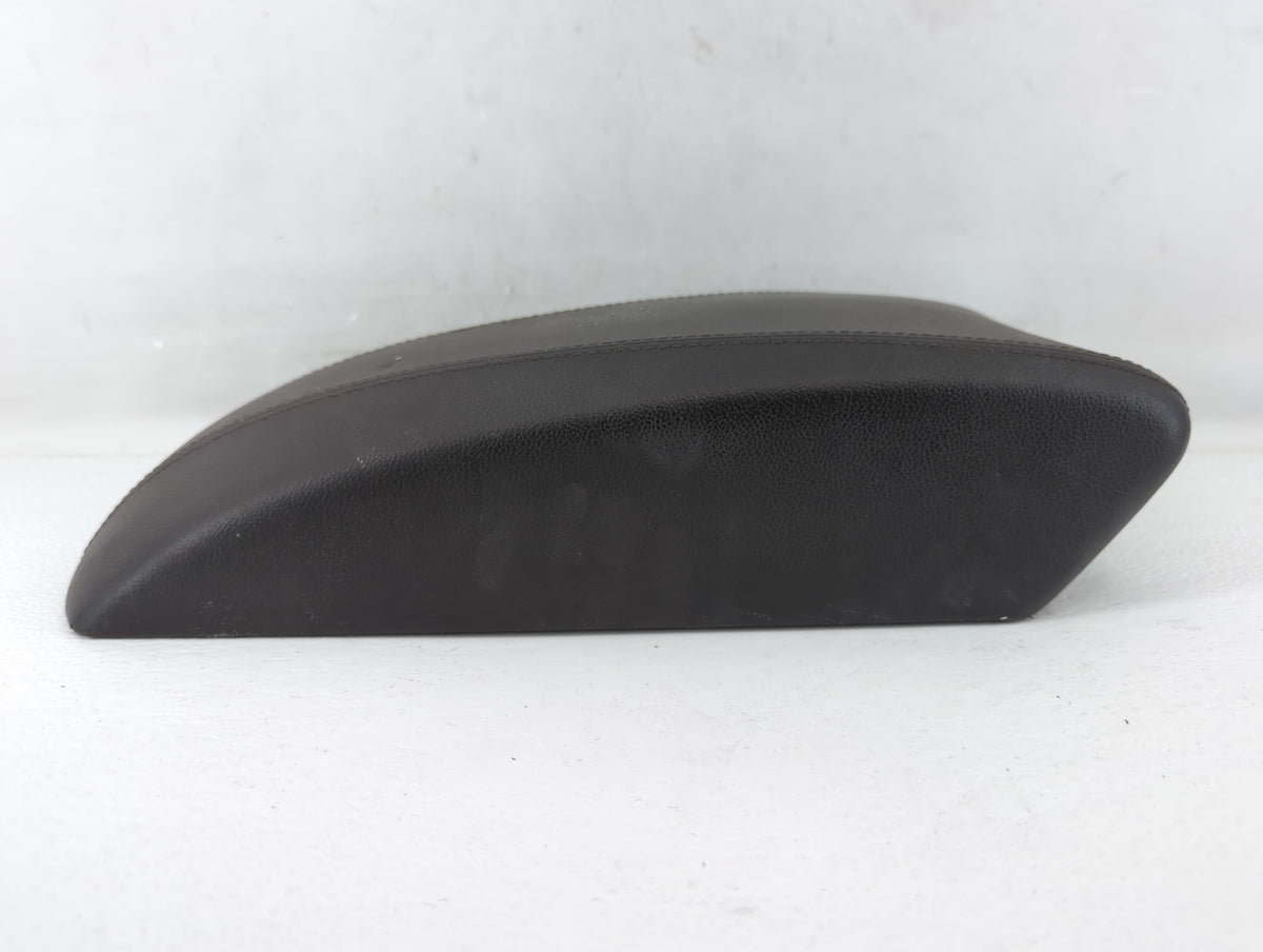 2013 Hyundai Sonata Center Console Armrest Cover Lid Black 573942 - Oemusedautoparts1.com