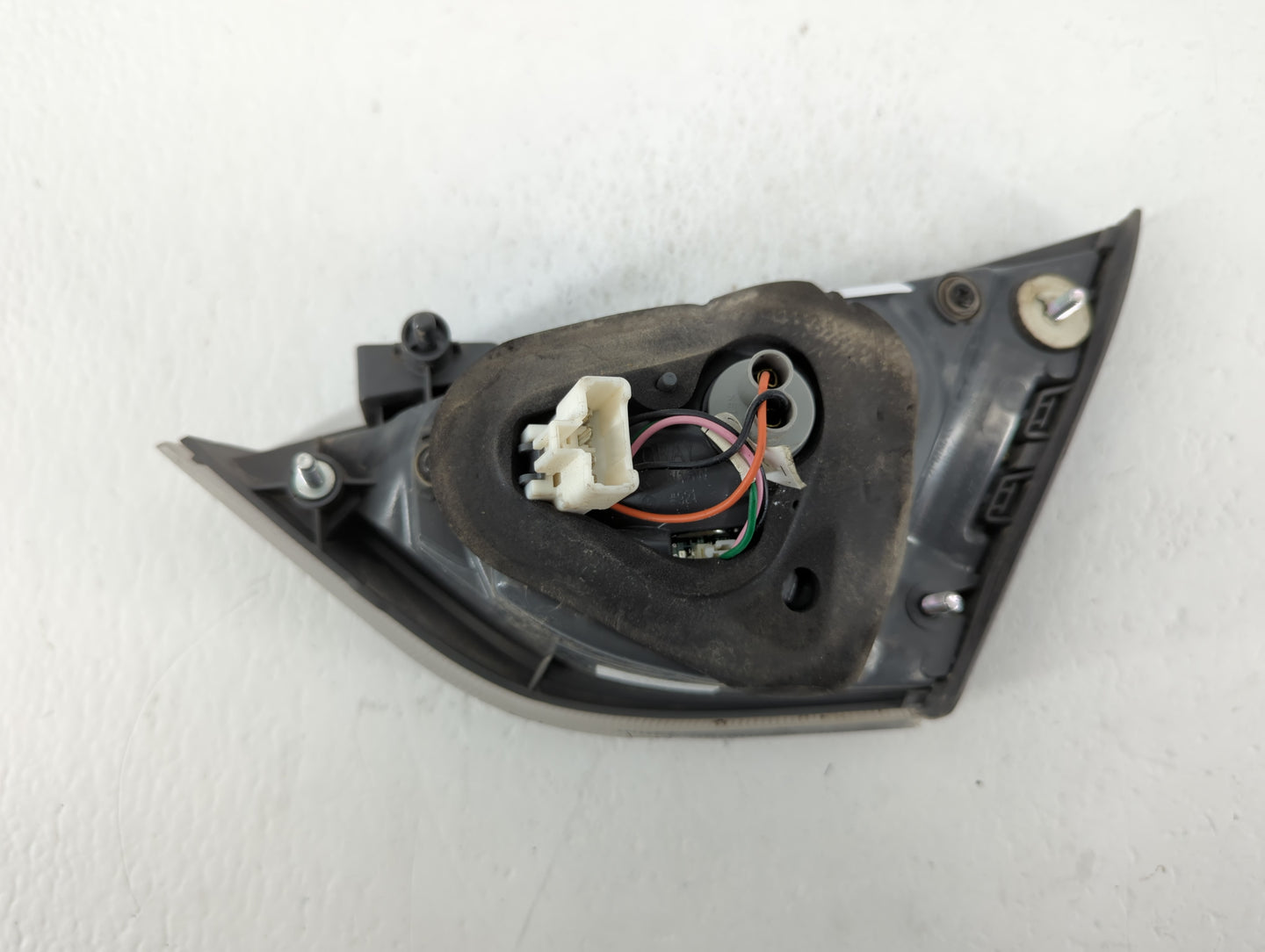 2011-2014 Hyundai Sonata Tail Light Assembly Driver Left OEM Fits Fits 2011 2012 2013 2014 OEM Used Auto Parts - Oemusedauto