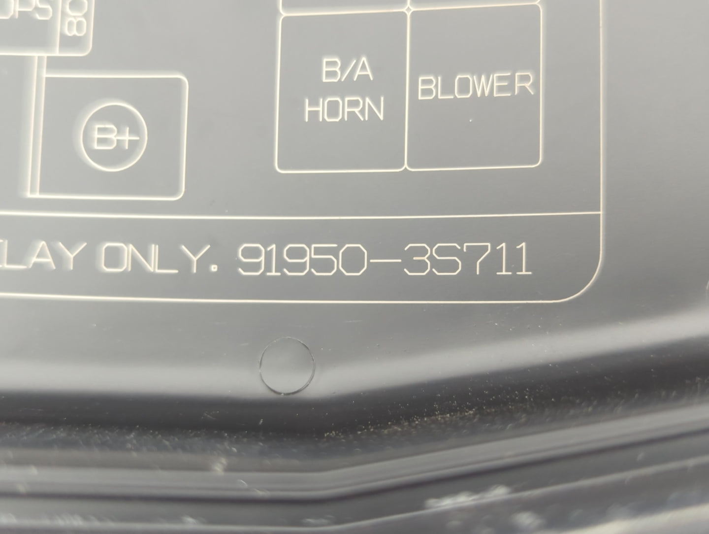 2011-2014 Hyundai Sonata Fusebox Fuse Box Panel Relay Module P/N:91950-3S711 Fits Fits 2011 2012 2013 2014 OEM Used Auto Par