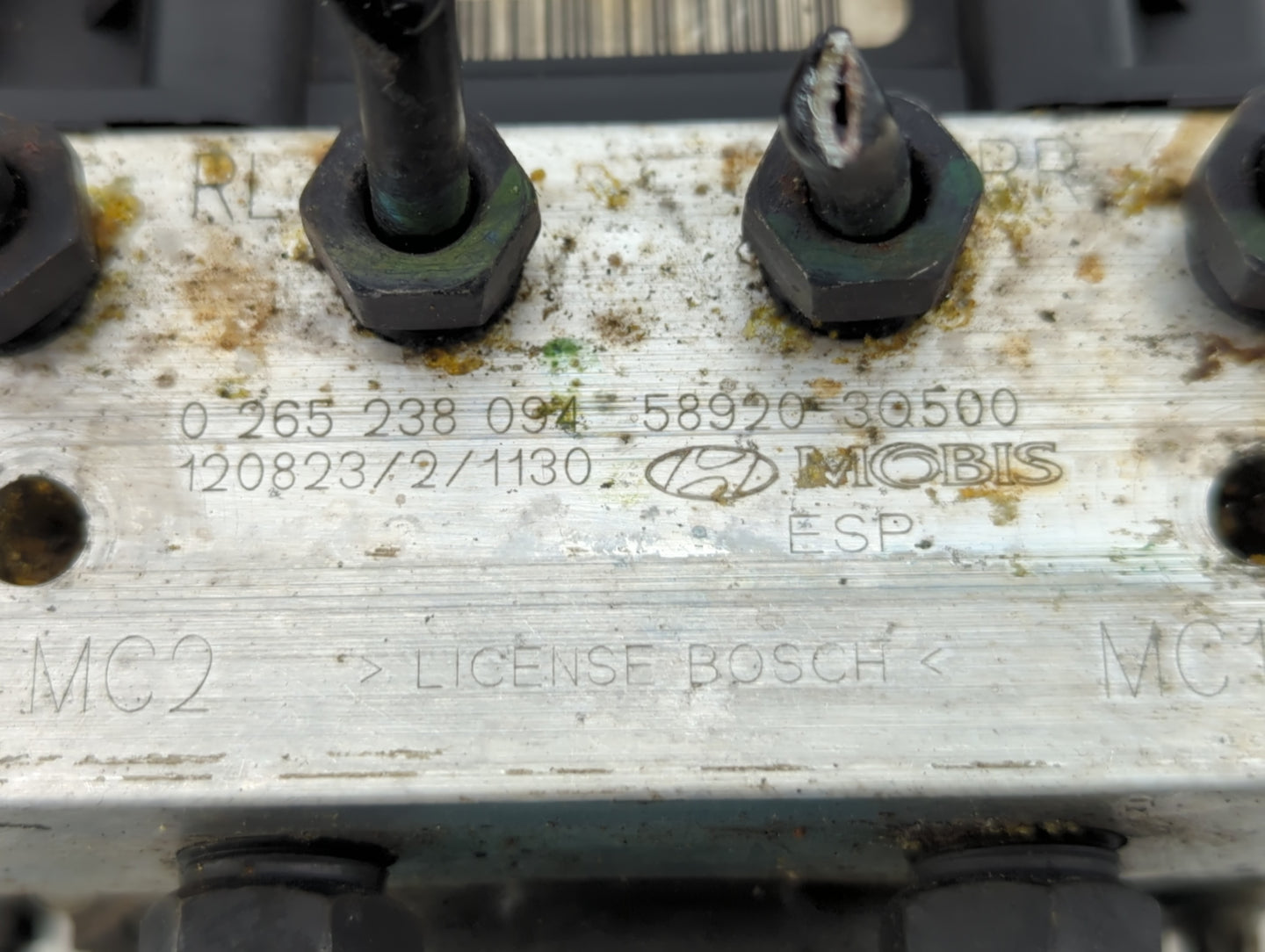 2011-2013 Hyundai Sonata ABS Pump Control Module Replacement P/N:58920-3Q500 Fits Fits 2011 2012 2013 OEM Used Auto Parts - 