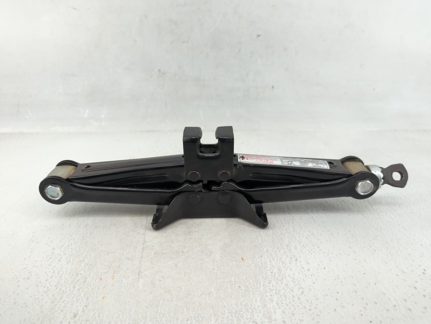 2013 Hyundai Sonata Spare Scissor Car Jack - Oemusedautoparts1.com