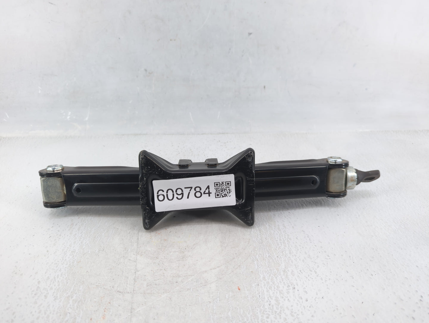 2013 Hyundai Sonata Spare Scissor Car Jack - Oemusedautoparts1.com
