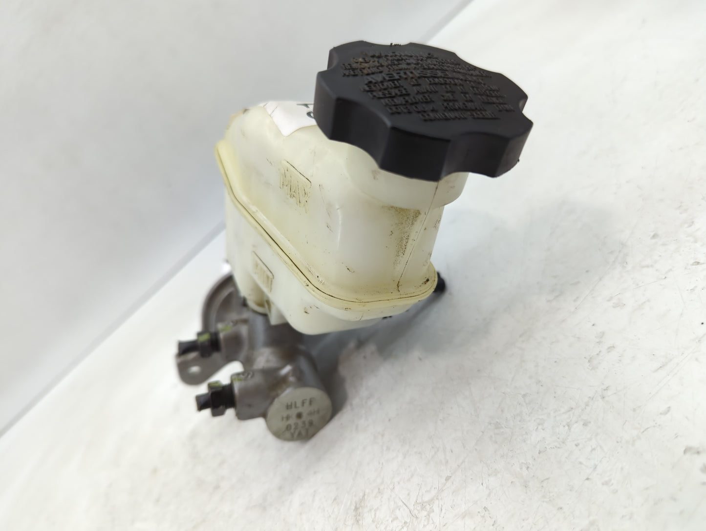 2011-2014 Hyundai Sonata Brake Master Cylinder - Oemusedautoparts1.com