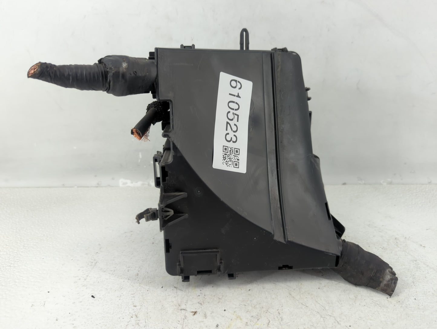 2011-2014 Hyundai Sonata Fusebox Fuse Box Panel Relay Module P/N:91950-3S740 Fits Fits 2011 2012 2013 2014 OEM Used Auto Par