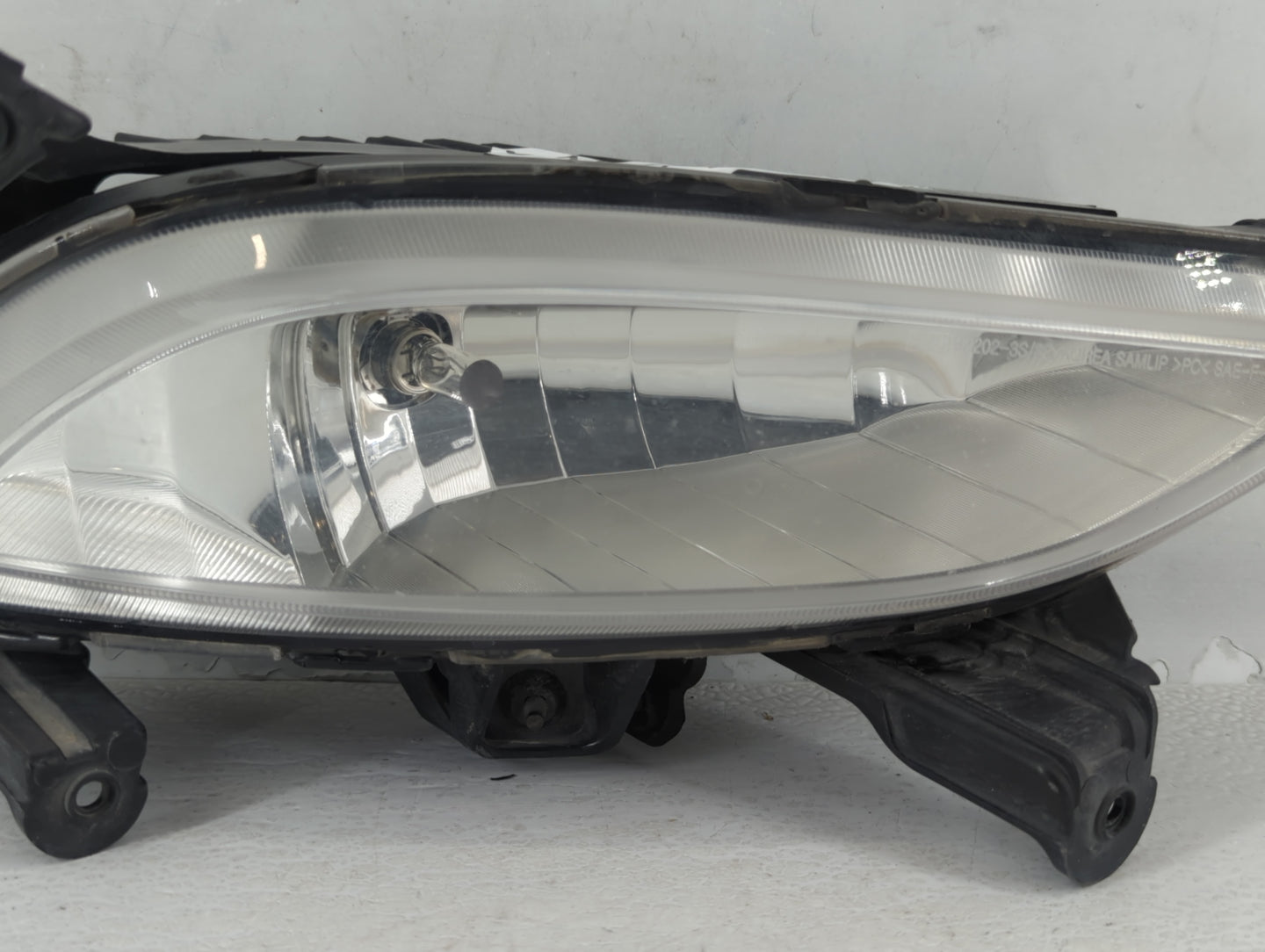 2011-2013 Hyundai Sonata Passenger Right Oem Front Light Lamp - Oemusedautoparts1.com