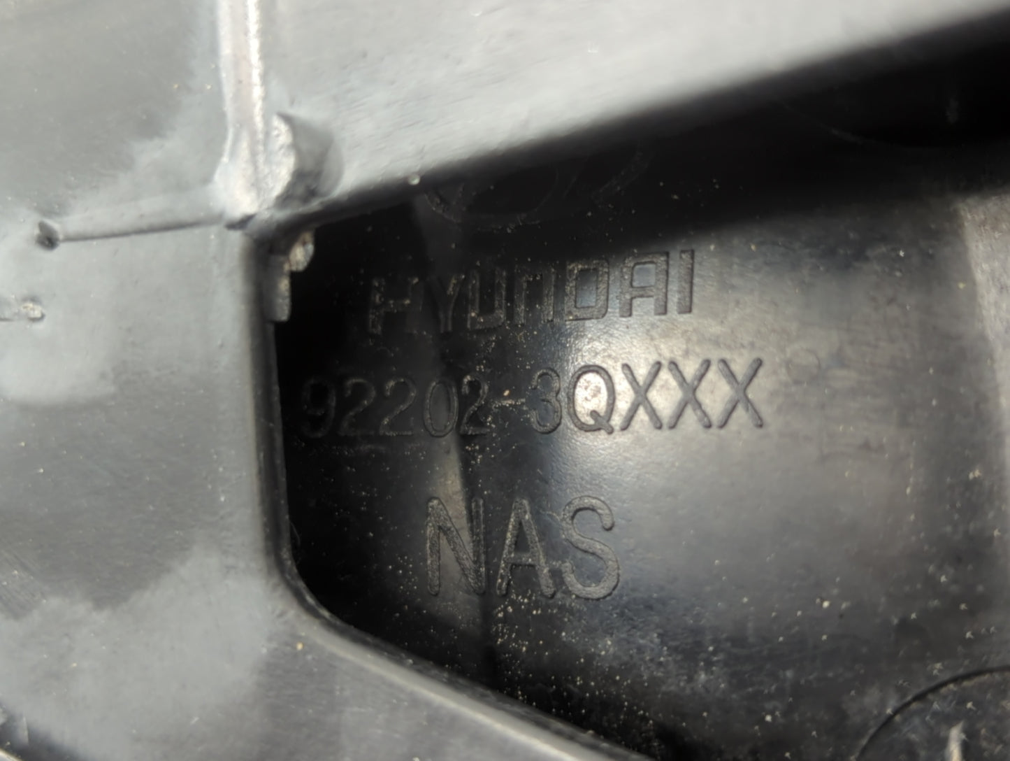 2011-2013 Hyundai Sonata Passenger Right Oem Front Light Lamp - Oemusedautoparts1.com