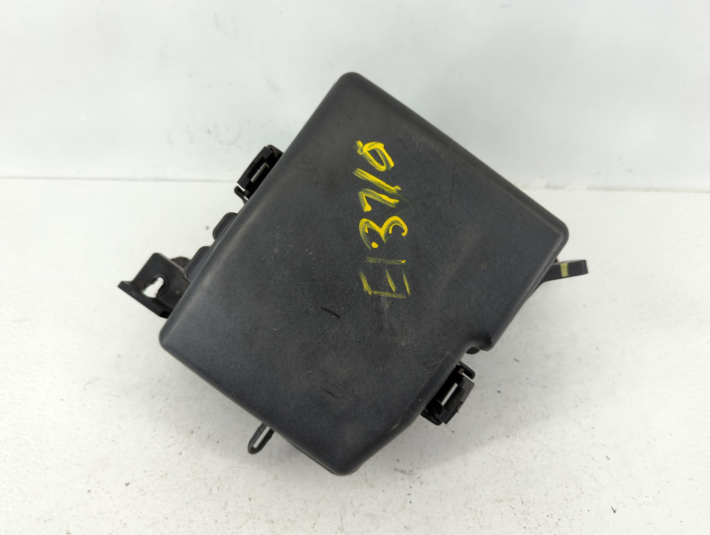 2011-2014 Hyundai Sonata Fusebox Fuse Box Panel Relay Module P/N:91950-3S711 Fits Fits 2011 2012 2013 2014 OEM Used Auto Par